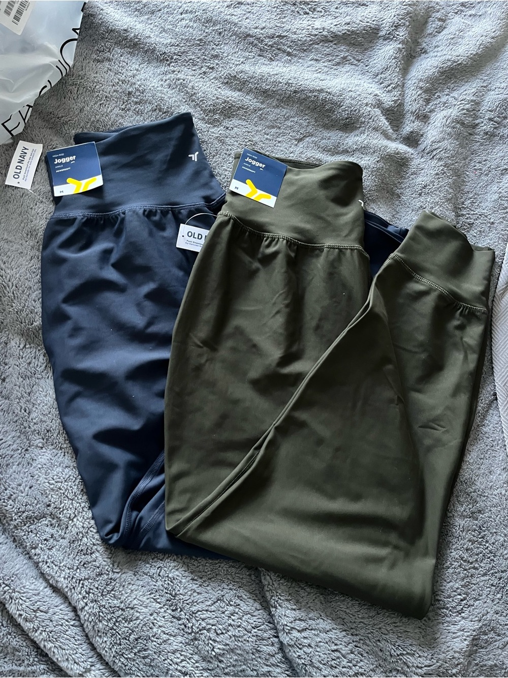 Old Navy Jogger Pants Duo in Navy and Olive